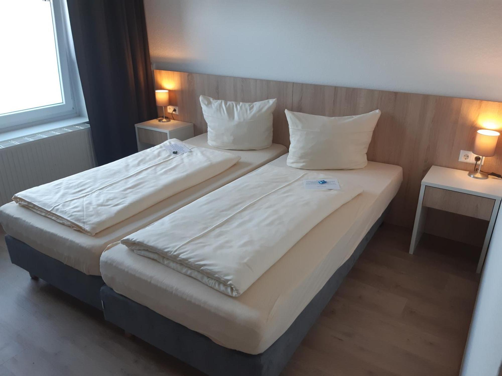 Garni Hotel Hof Zum アーハウス エクステリア 写真