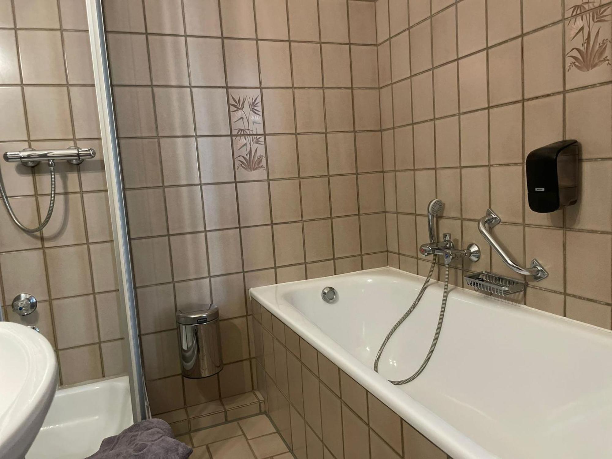 Garni Hotel Hof Zum アーハウス エクステリア 写真