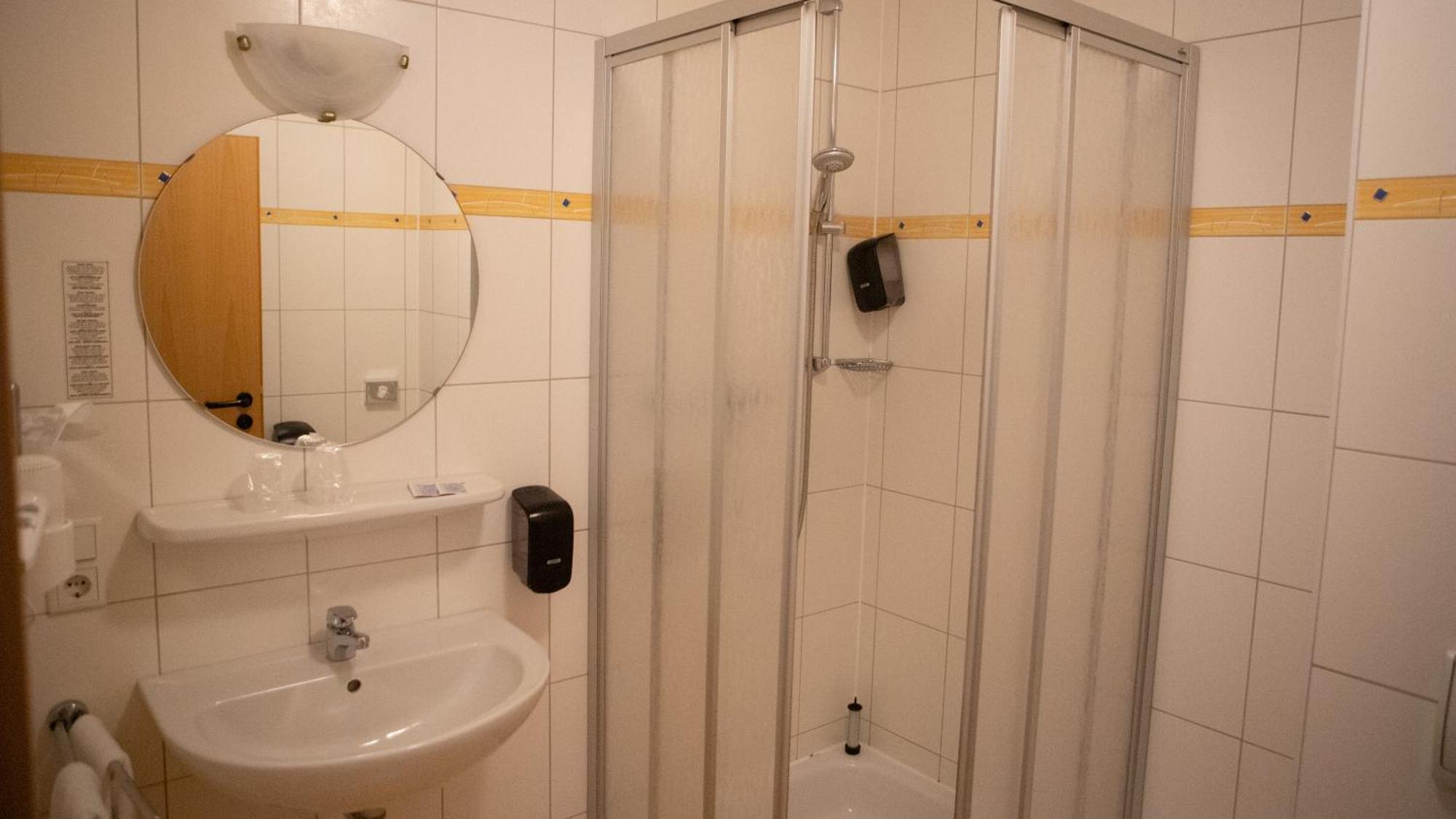 Garni Hotel Hof Zum アーハウス エクステリア 写真