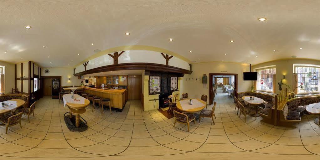 Garni Hotel Hof Zum アーハウス エクステリア 写真